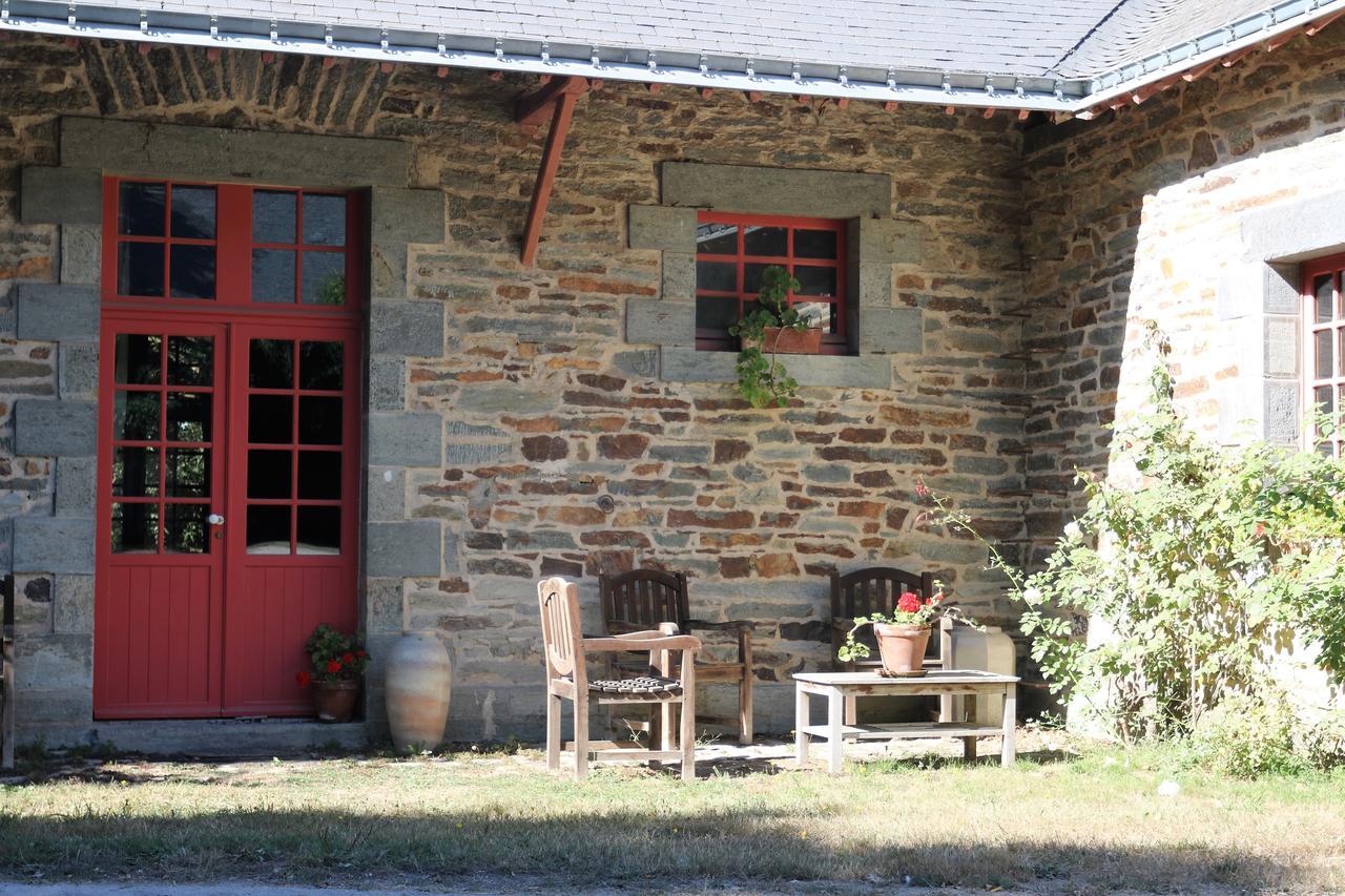 Cottage Du Manoir De Tregaray Sixt-sur-Aff Exterior photo