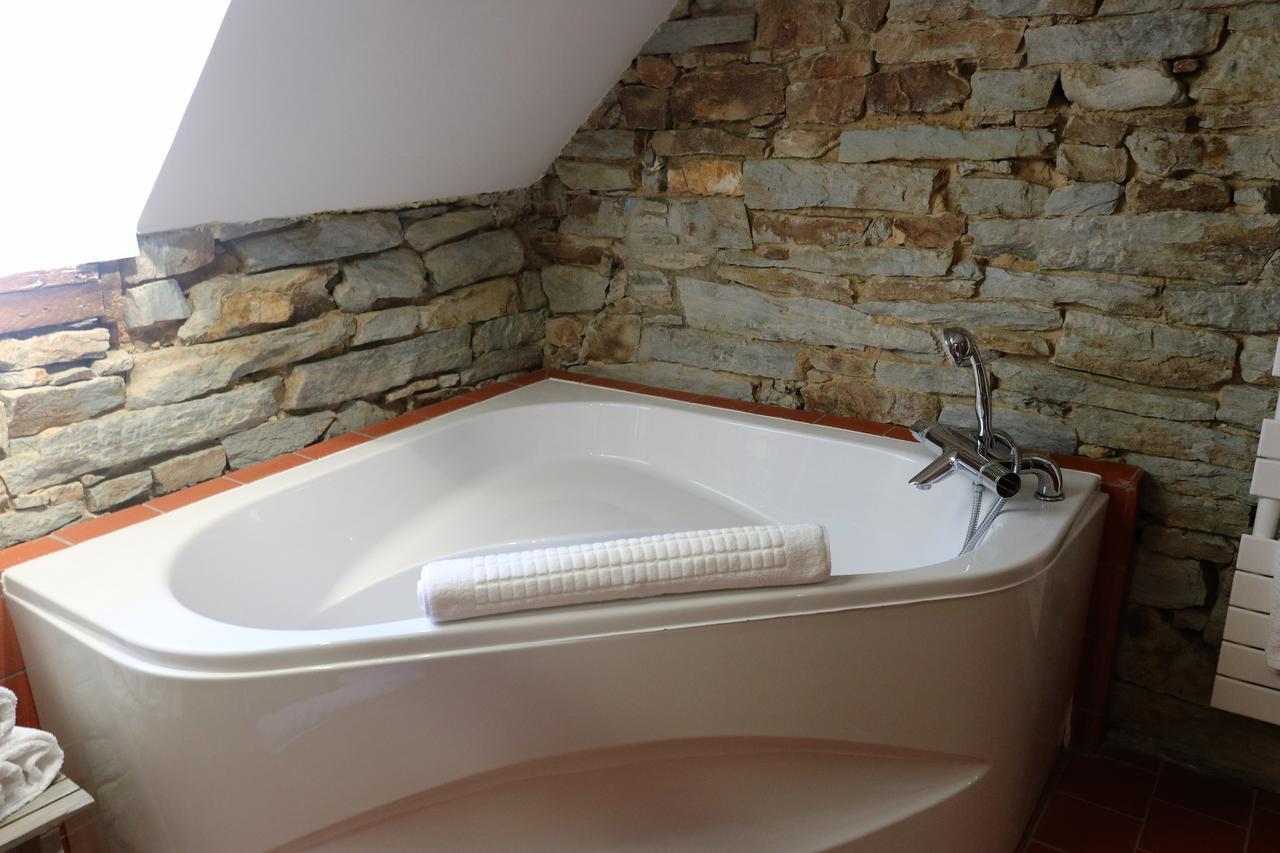 Cottage Du Manoir De Tregaray Sixt-sur-Aff Exterior photo